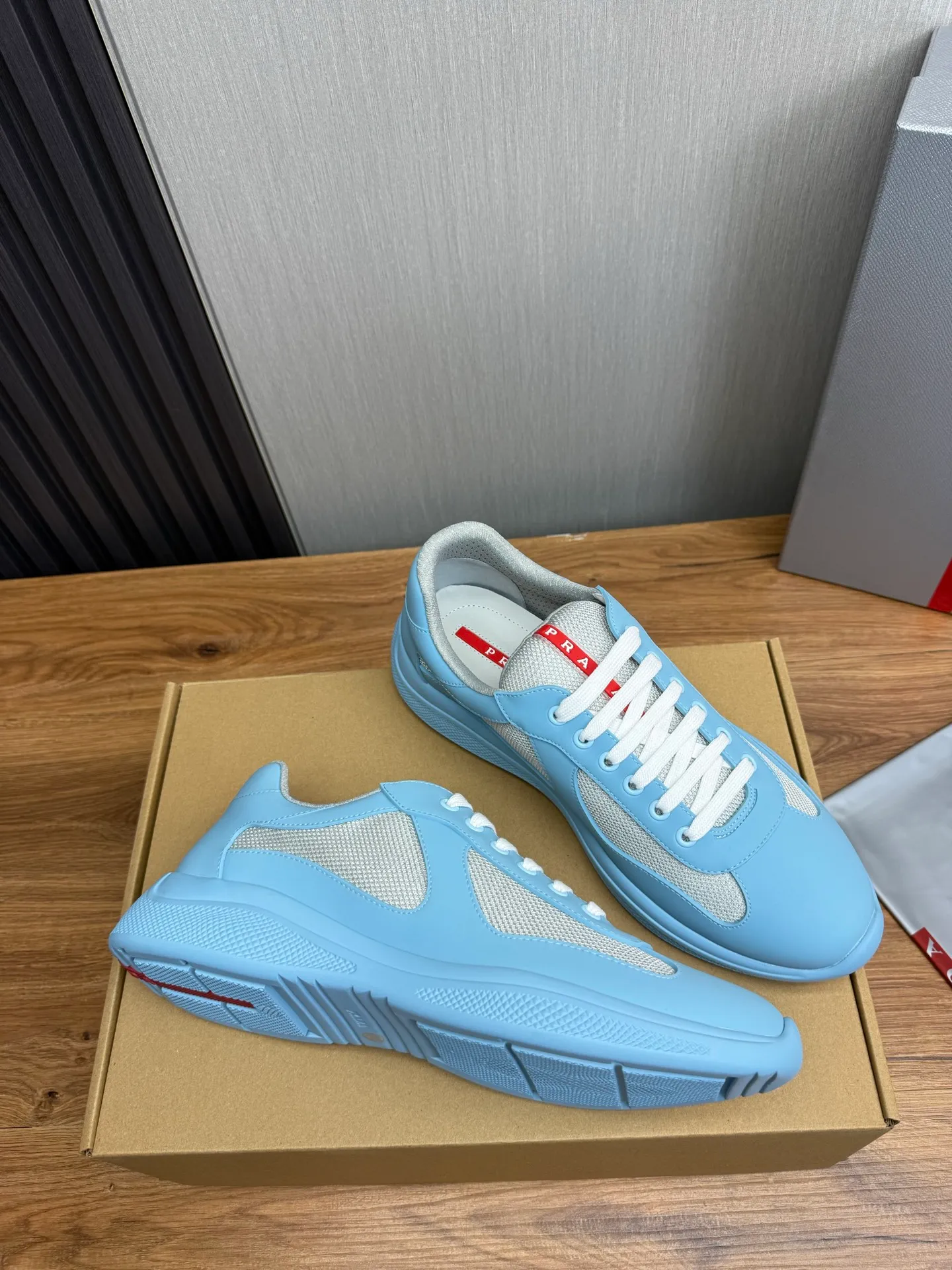 Men's shoes 640💰 [PRADA] Hot selling items🔥Must be recommended every day~~ Official website synchronized, 1:1 high quality shipments✔️ Imported cowhide fabric, rubber material + cowhide lining, original bottom, high-end airplane box packaging🎁 38-45 (38.45 custom-made, non-returnable)